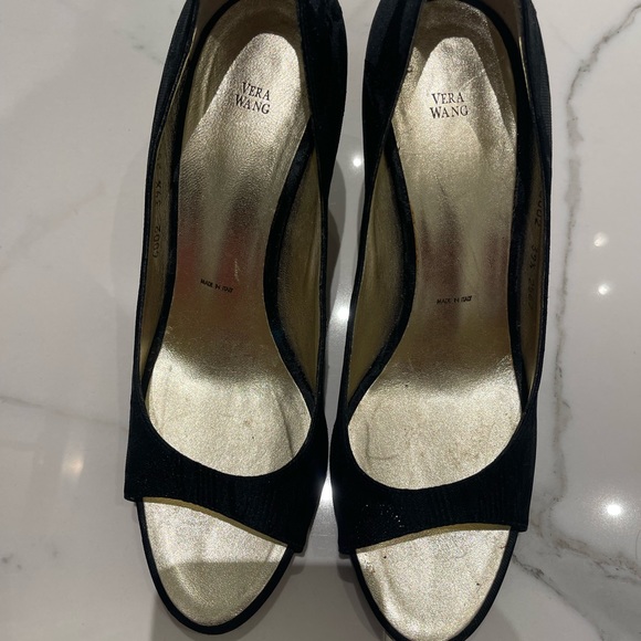 Vera Wang black heels - Picture 5 of 8